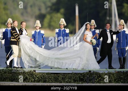 STOCKHOLM 20130608 Princess Madeleine and Christopher O`Neill arrives to Drottningholm Palace after their wedding in the Royal Chapel of Stockholm, Sweden, June8, 2013. Foto: Christine Olsson / SCANPIX / kod 10430 Stock Photo